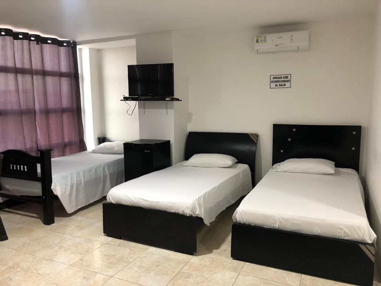 Hostal Central Beach San Andrés Extérieur photo